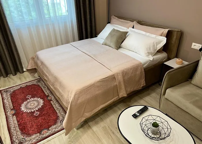 Appartamento Smart , Lovely In Tirana