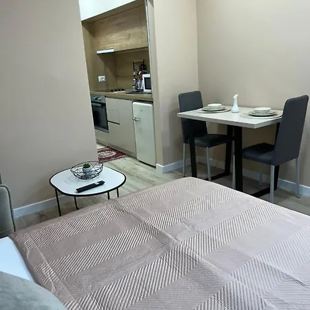 Smart , Lovely In Apartament Tirana