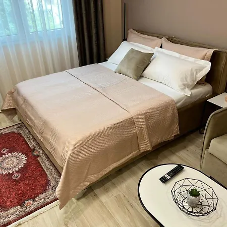 Apartament Smart , Lovely In Tirana